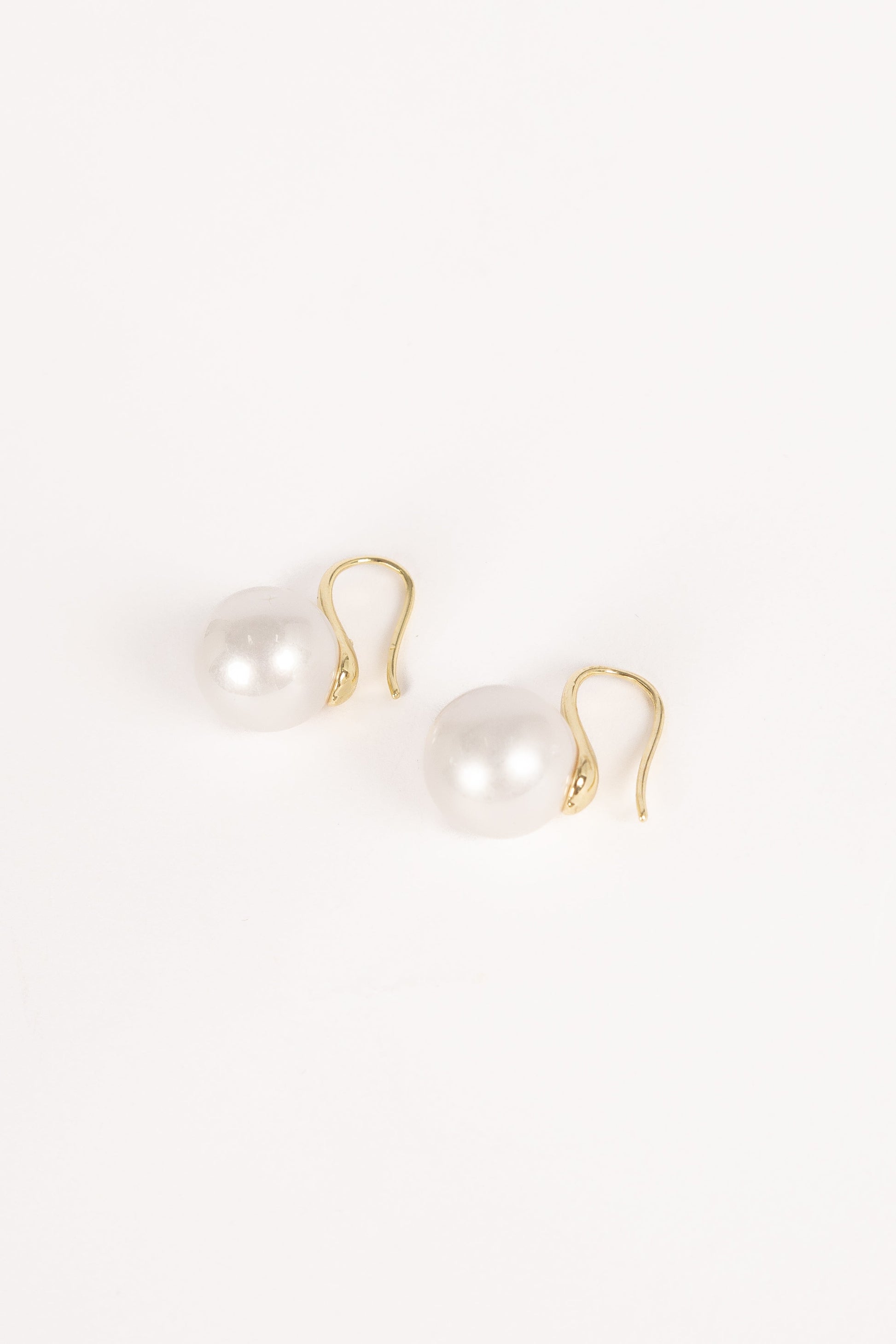 Daniella Pearl Earrings - Gold