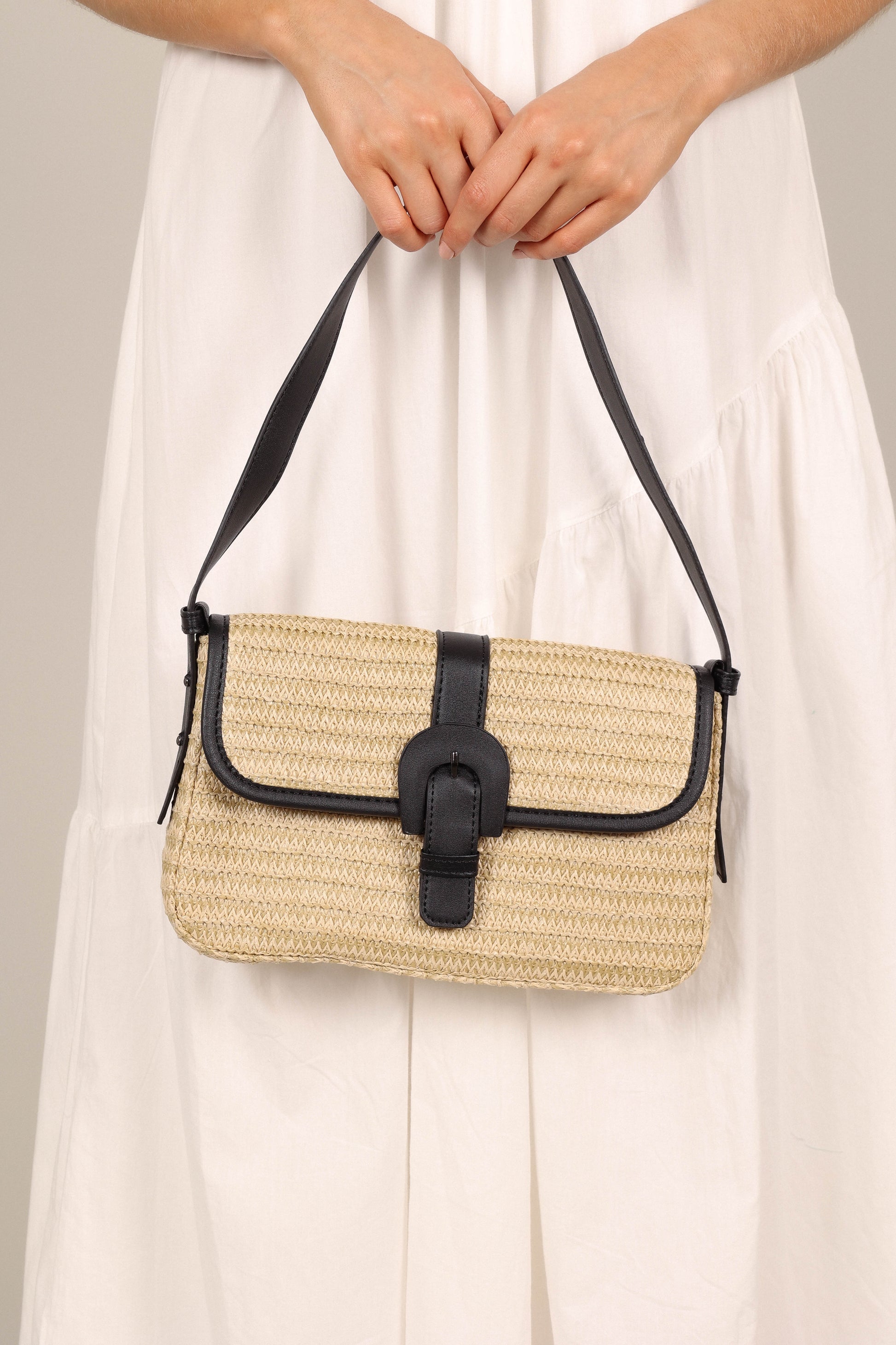 Dovie Straw Shoulder Bag - Natural/Black