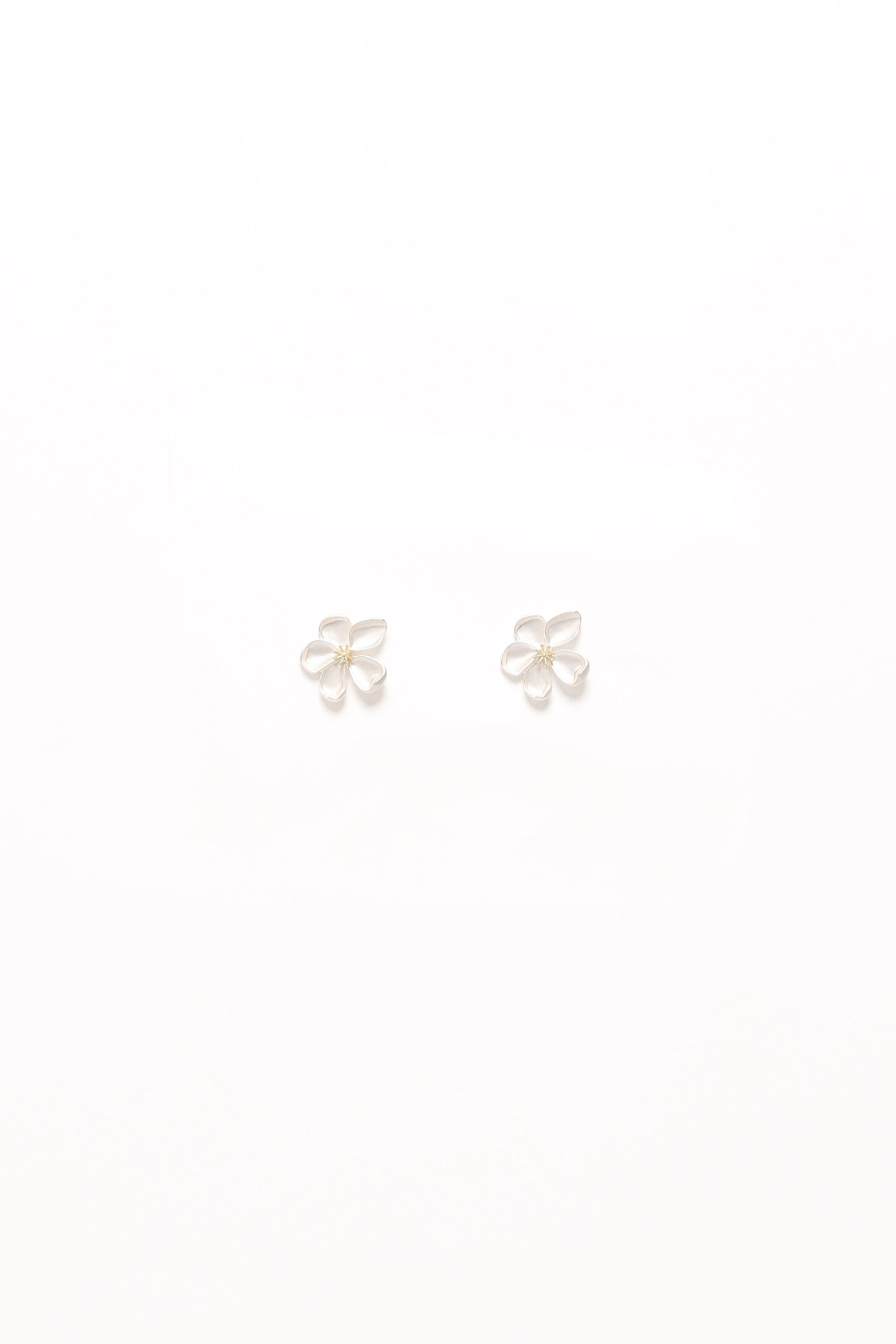 Gisella Flower Earrings - White