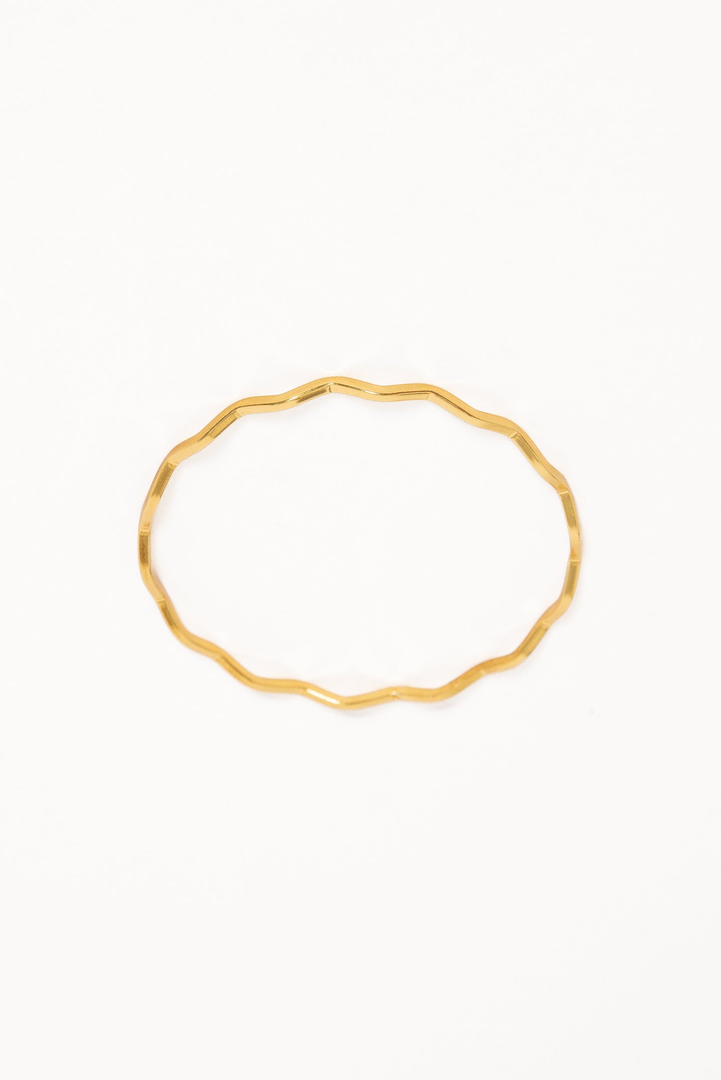 Layla Wave Bangle - Gold