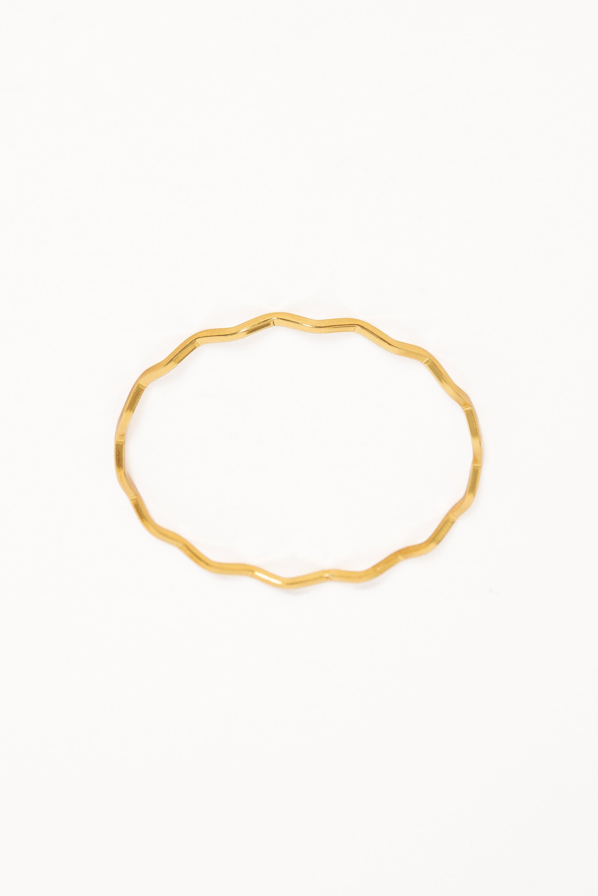Layla Wave Bangle - Gold