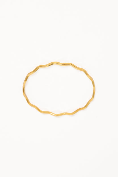Layla Wave Bangle - Gold