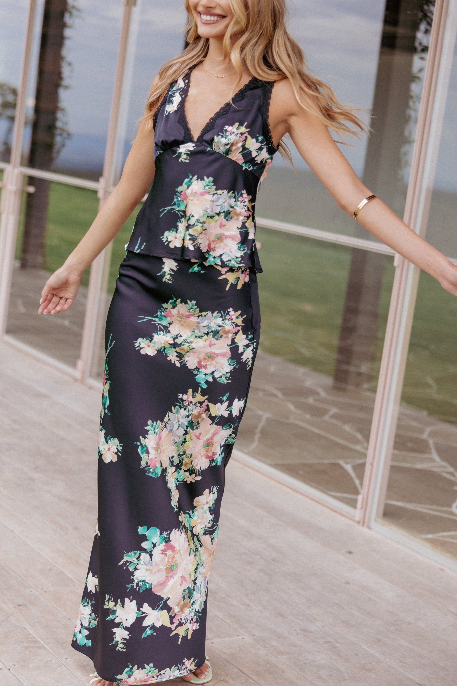 Velman Skirt - Black Floral