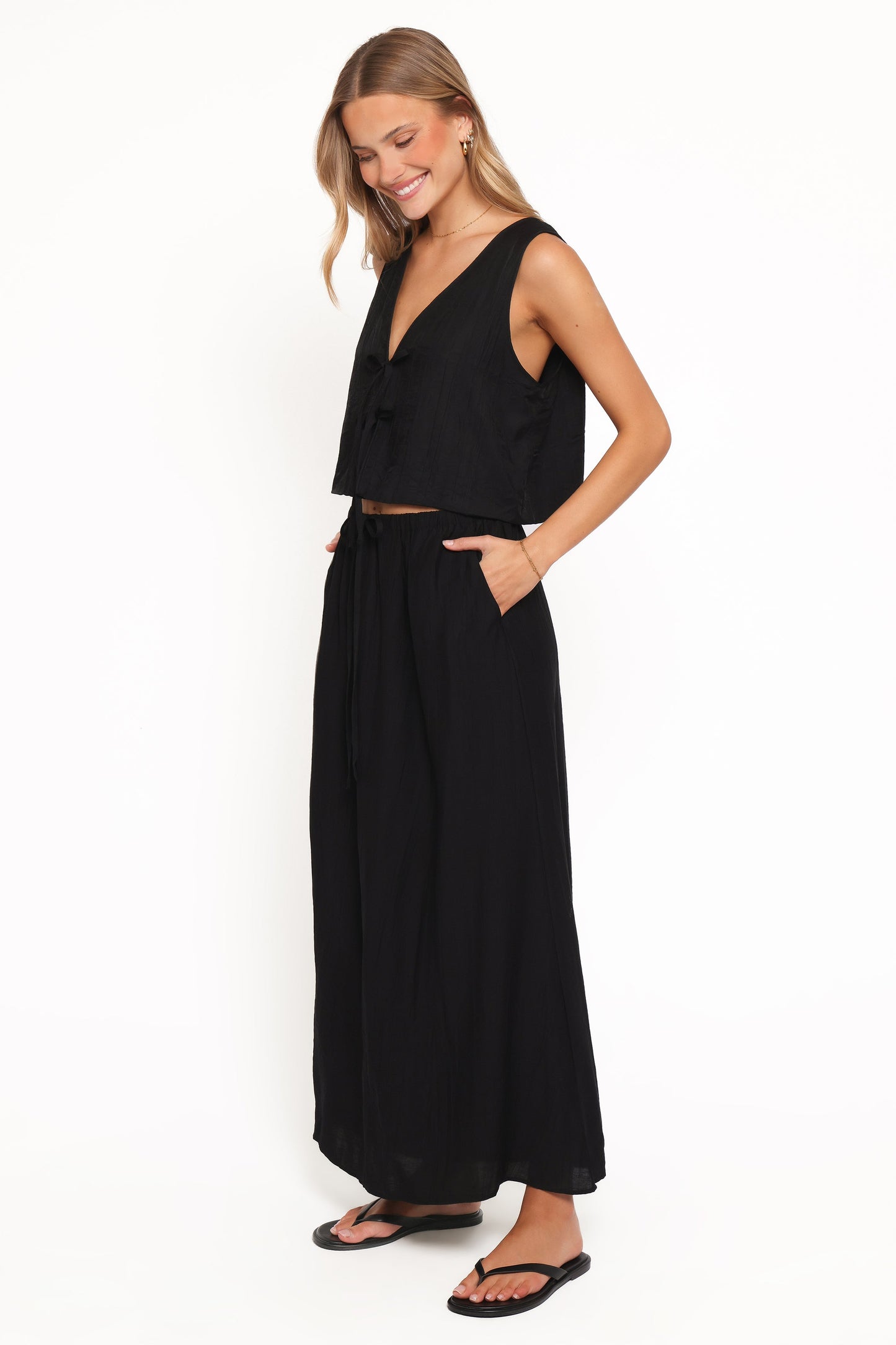 Captie Skirt Set - Black