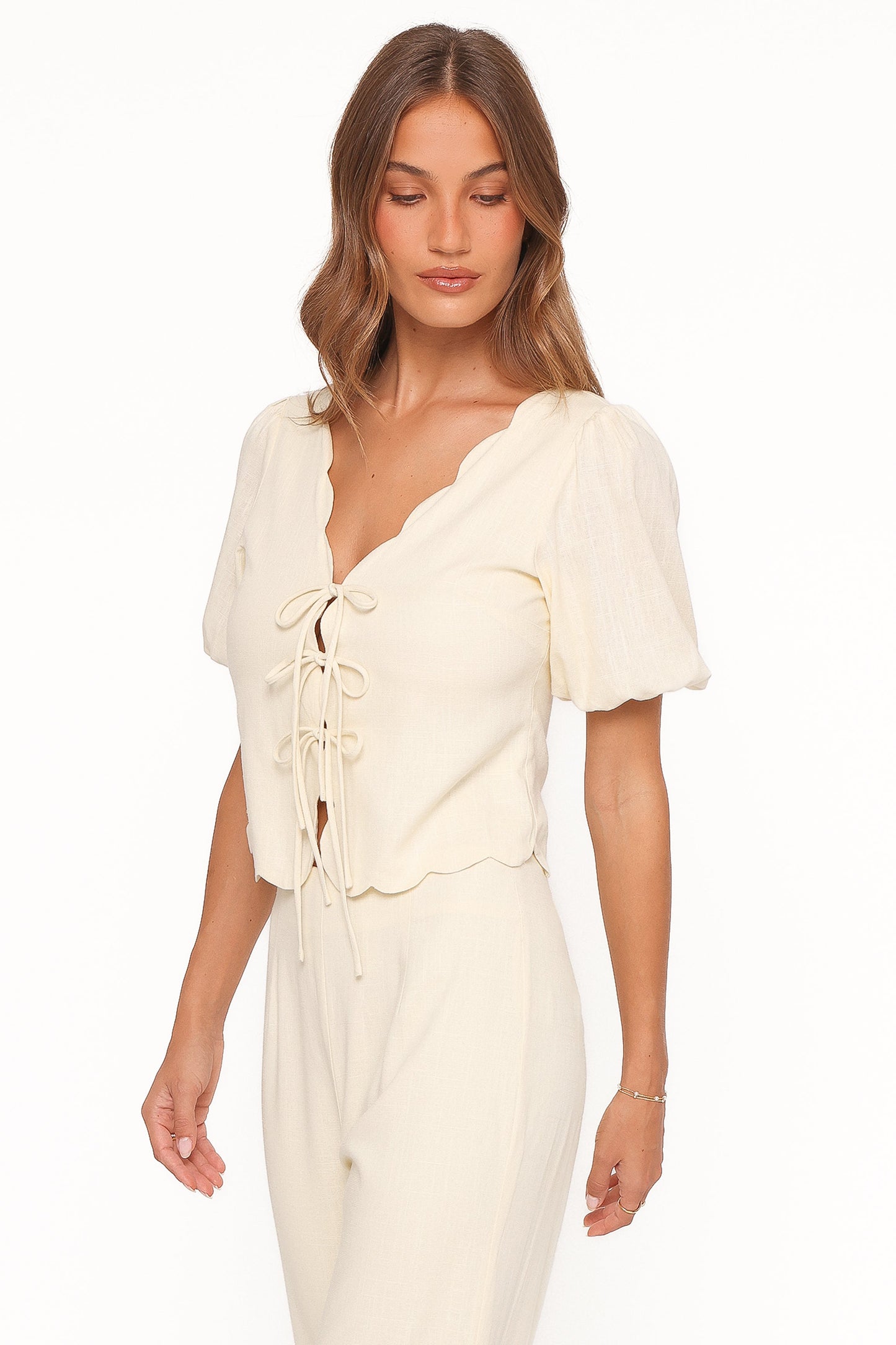Jensen Scallop Hem Top - Butter Yellow